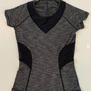 Lululemon size 4. mesh detail